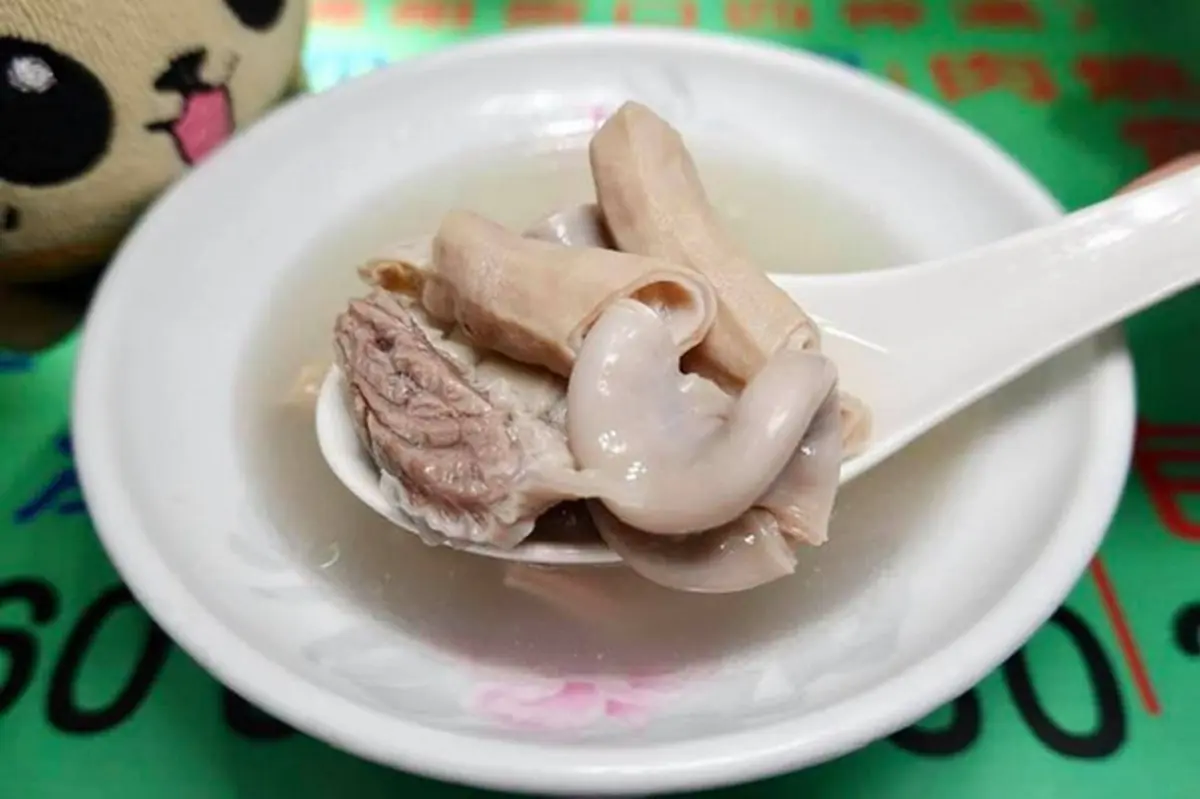 老台北人的美食街!大稻埕慈聖宮廟前先吃這13攤:白種元激推豬腳、一甲子汆燙魷魚 老台北人的美食街!大稻埕慈聖宮廟前先吃這13攤:白種元激推豬腳、一甲子汆燙魷魚