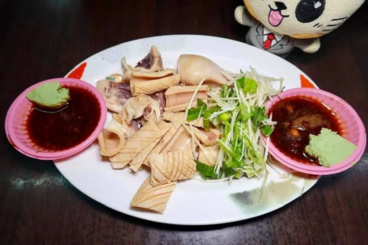 老台北人的美食街!大稻埕慈聖宮廟前先吃這13攤:白種元激推豬腳、一甲子汆燙魷魚 老台北人的美食街!大稻埕慈聖宮廟前先吃這13攤:白種元激推豬腳、一甲子汆燙魷魚