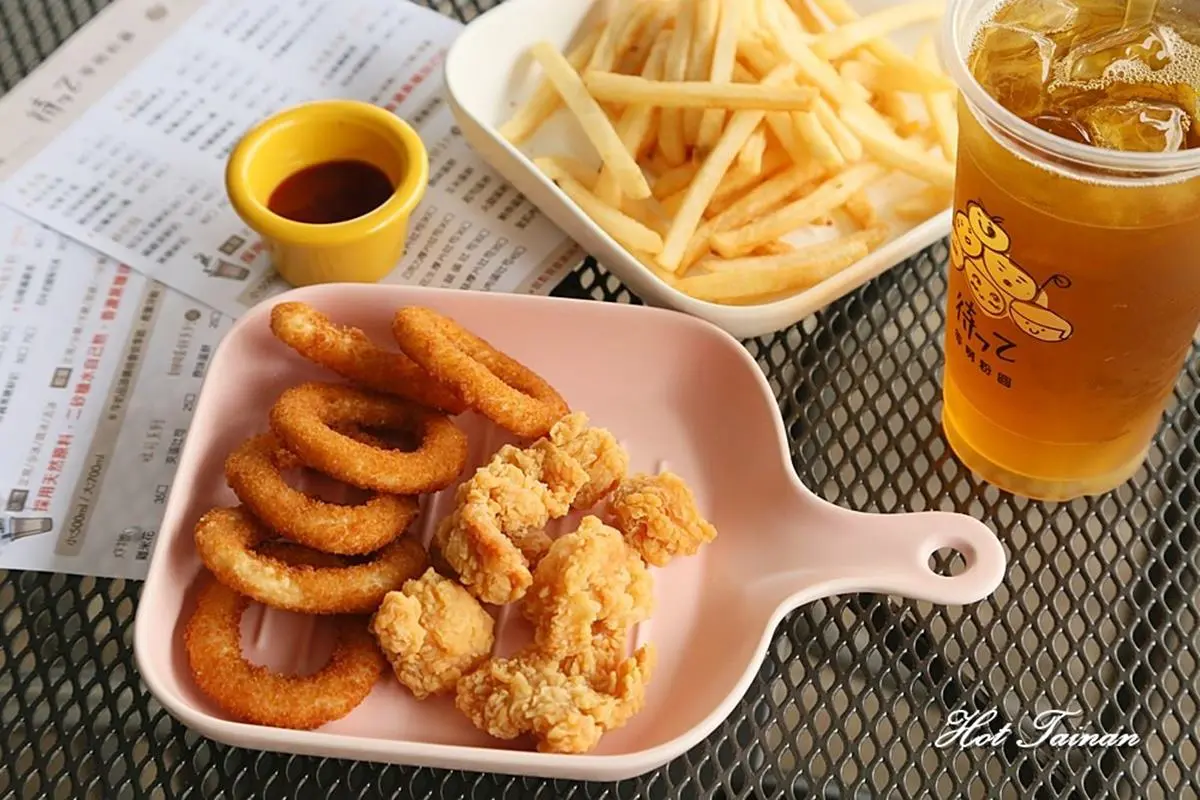 遛小孩一整天！台南粉圓店變身大型遊樂園，100元暢玩外星人AR遊戲