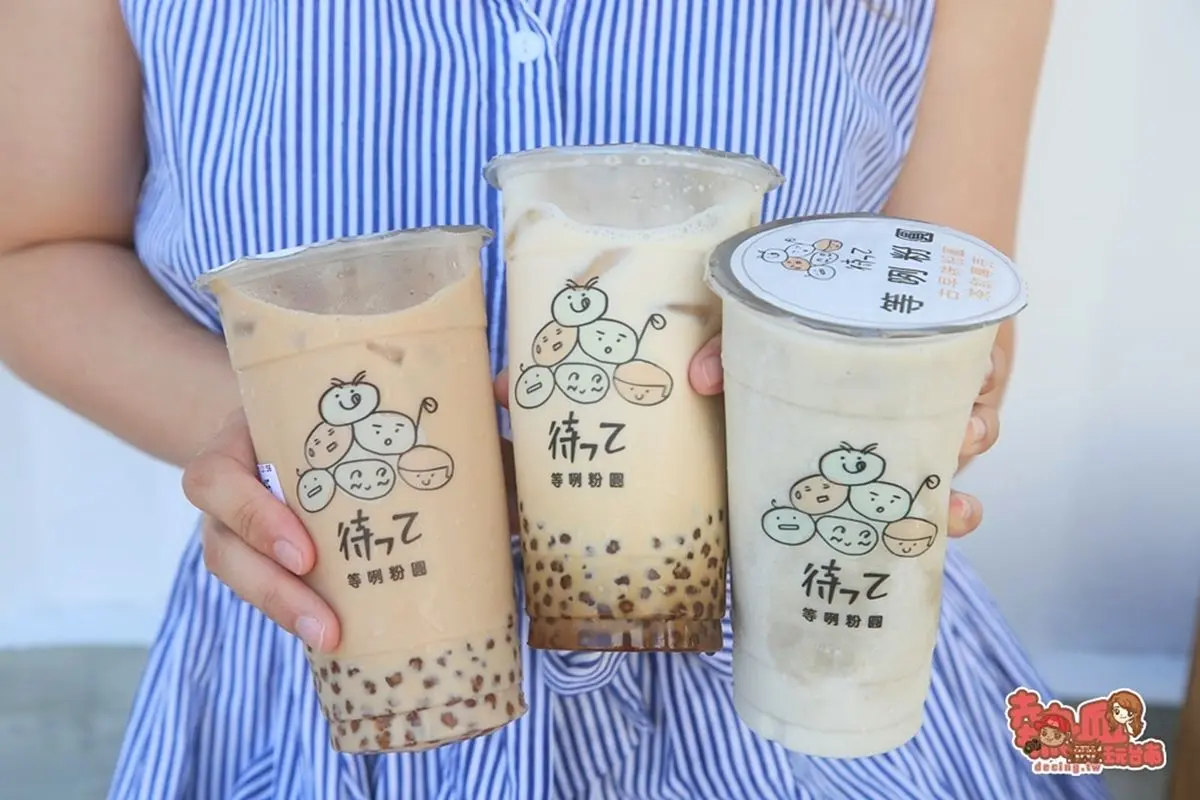 網美都來這!手搖飲進駐恆春純白貨櫃屋,花25元就能打卡拍不停 網美都來這!手搖飲進駐恆春純白貨櫃屋,花25元就能打卡拍不停