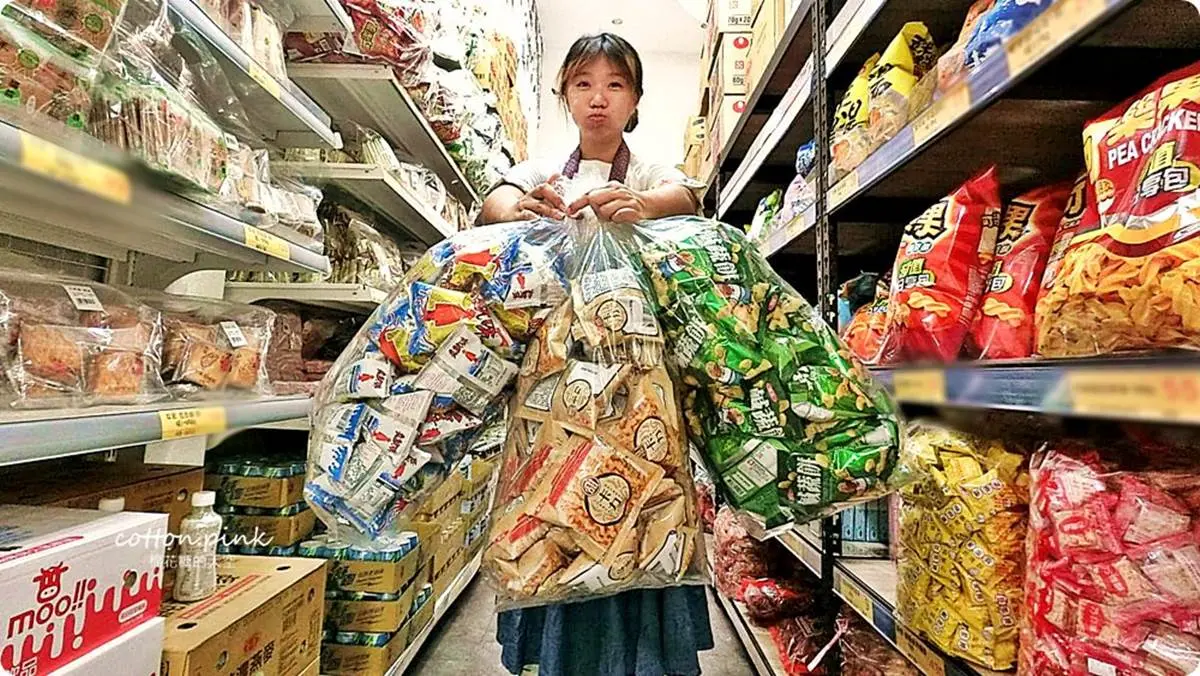 年前瘋採買！台中「高CP值零食批發」比量販店便宜，韓國泡麵、日本仙貝都有