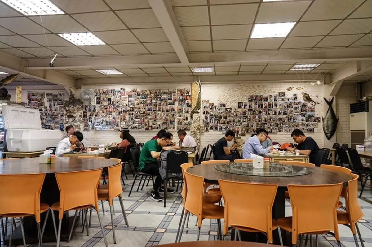 別懷疑！來花蓮到「麵店」嗑海鮮就對了，炒「河豚蛋」運氣好才吃得到