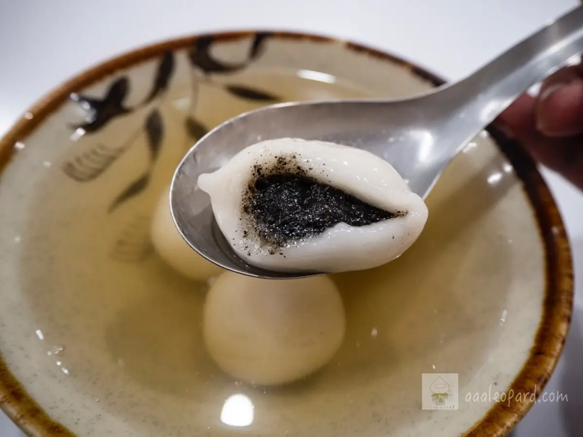  從小吃到大！萬華5間必吃元宵：鋪滿茼蒿鹹湯圓、超咕溜燒麻糬、酒釀花生圓加蛋