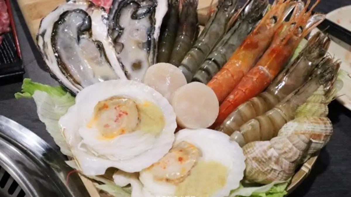 毛小孩也能用餐!台北和牛燒烤吃到飽有99樣食材,必點「海賊王」、天使紅蝦嗑到爽 毛小孩也能用餐!台北和牛燒烤吃到飽有99樣食材,必點「海賊王」、天使紅蝦嗑到爽