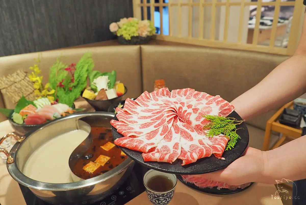 一秒到京都!優雅大啖A5和牛豚骨鍋+吃整「瓶」生魚片,還能踏入庭園畫山水 一秒到京都!優雅大啖A5和牛豚骨鍋+吃整「瓶」生魚片,還能踏入庭園畫山水