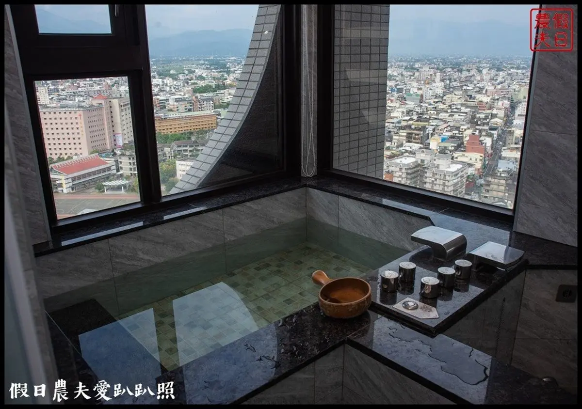 免出門賞百萬夜景!宜蘭景觀溫泉飯店房內就有雙湯池,24樓星空酒吧享270度視野 免出門賞百萬夜景!宜蘭景觀溫泉飯店房內就有雙湯池,24樓星空酒吧享270度視野