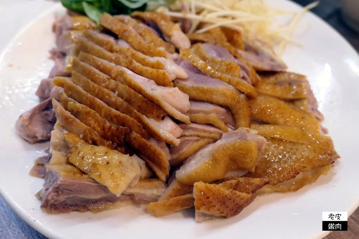 當天現宰現煮!桃園古早味煙燻鵝肉價格透明超安心,招牌切仔麵鵝骨熬湯無味精 當天現宰現煮!桃園古早味煙燻鵝肉價格透明超安心,招牌切仔麵鵝骨熬湯無味精