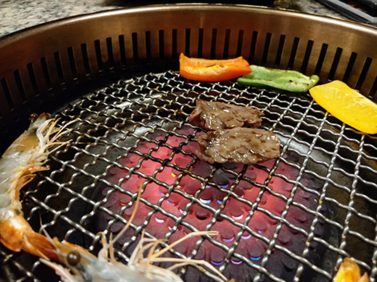 全台僅此一家!日本空運厲害燒肉「黑毛和牛」好吃到想哭,「Prime牛小排」口感像棉花糖 全台僅此一家!日本空運厲害燒肉「黑毛和牛」好吃到想哭,「Prime牛小排」口感像棉花糖