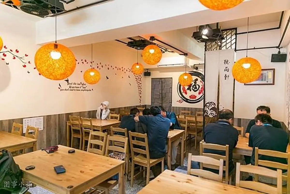 超浮誇！林口古早味滷肉飯鋪滿滿「鮮蚵」，隱藏吃法加「蒜蓉醬油」更對味