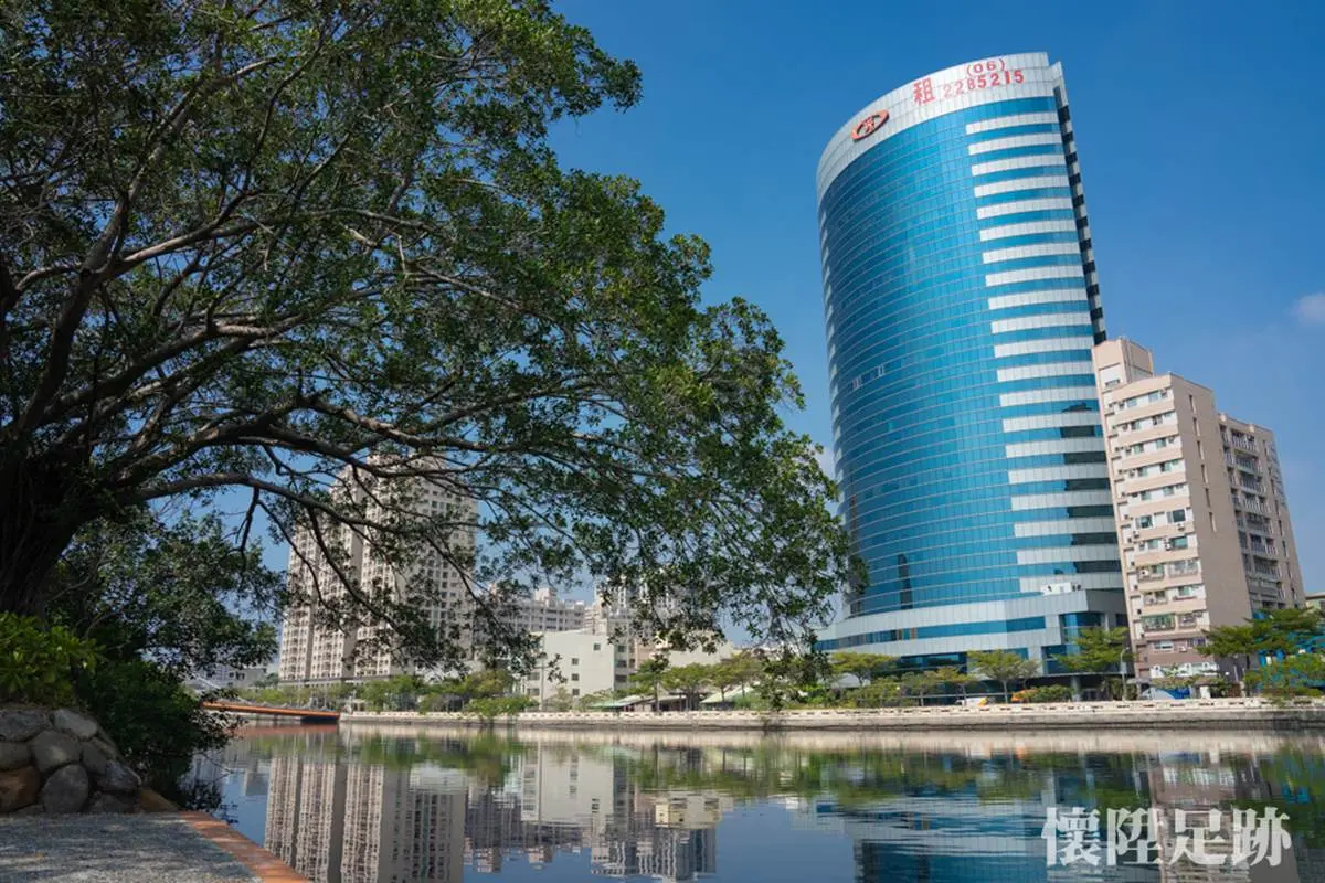 台南市中心最美生態公園!賞白鷺鷥群、談情說愛樹,順路玩親子最愛親水廣場 台南市中心最美生態公園!賞白鷺鷥群、談情說愛樹,順路玩親子最愛親水廣場
