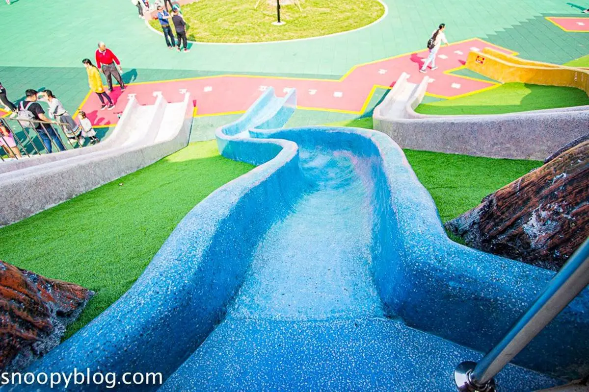 玩到不想走！苗栗親子公園超好玩10設施：火炎山七彩溜滑梯、旋轉飛輪、鳥巢鞦韆