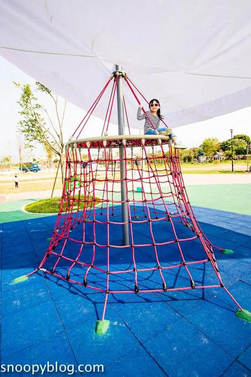玩到不想走！苗栗親子公園超好玩10設施：火炎山七彩溜滑梯、旋轉飛輪、鳥巢鞦韆