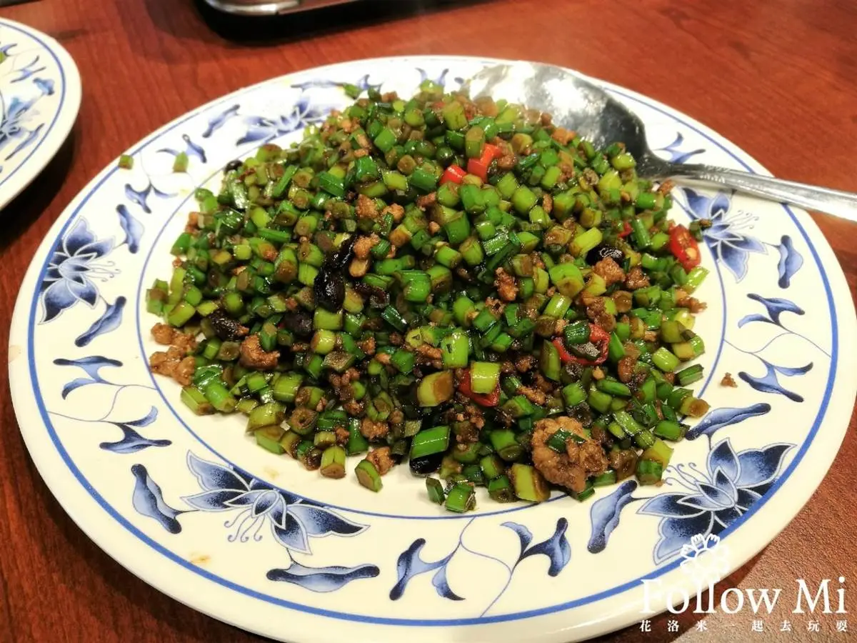 新店最強聚餐餐廳!必點6樣人氣私房菜:山東燒雞、蒼蠅頭、老皮嫩肉 新店最強聚餐餐廳!必點6樣人氣私房菜:山東燒雞、蒼蠅頭、老皮嫩肉