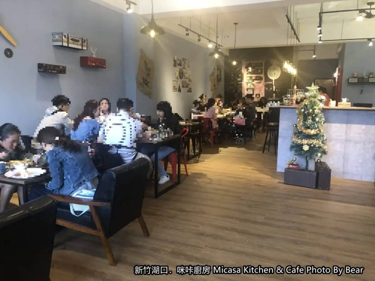 新竹超有哏早午餐!走進販賣機裡吃味噌松阪豬、熱壓吐司,還能跟熊熊士兵拍照 新竹超有哏早午餐!走進販賣機裡吃味噌松阪豬、熱壓吐司,還能跟熊熊士兵拍照
