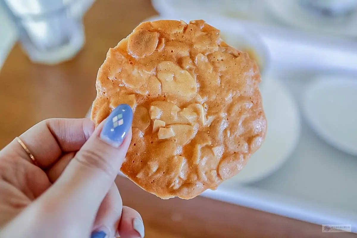 每個角落都美拍！桃園清水模咖啡館也是藝廊，4款人氣餐點先吃「HOTEL 1771」