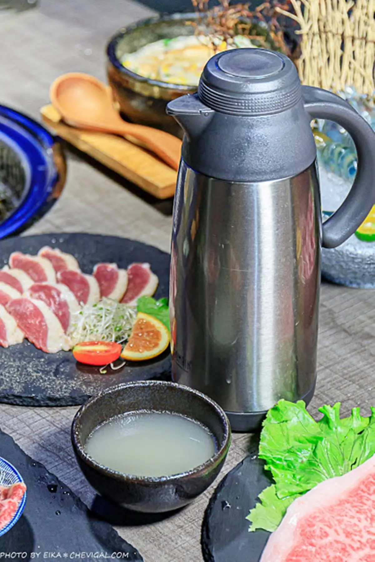 沙拉吧吃到飽還送雞湯!台中燒肉名店和牛撒玫瑰鹽就好吃,活跳跳泰國蝦現撈冰鎮上桌 沙拉吧吃到飽還送雞湯!台中燒肉名店和牛撒玫瑰鹽就好吃,活跳跳泰國蝦現撈冰鎮上桌