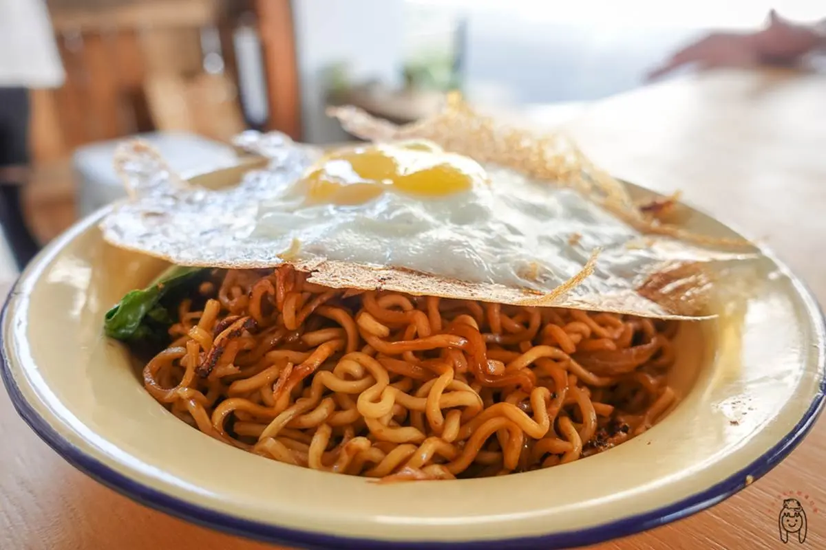 台南超吸睛南洋美食店!必吃印尼炒泡麵、咖椰吐司,搭「冰淇淋泰紅」更對味 台南超吸睛南洋美食店!必吃印尼炒泡麵、咖椰吐司,搭「冰淇淋泰紅」更對味