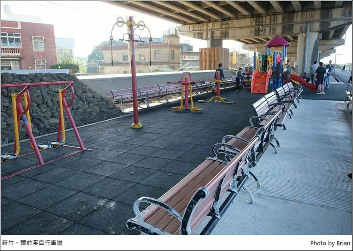 遛小孩也能當網美!新竹河濱公園打卡櫻花自行車道,還能免費玩全新滑步車場 遛小孩也能當網美!新竹河濱公園打卡櫻花自行車道,還能免費玩全新滑步車場