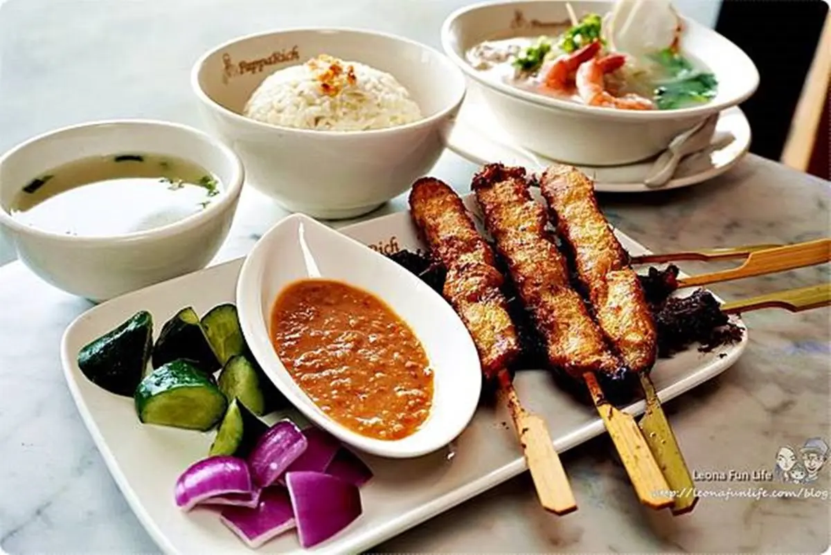 正宗大馬料理來台中了！必點人氣王海南雞飯、沙嗲串燒，空運來的榴槤蛋糕有果肉