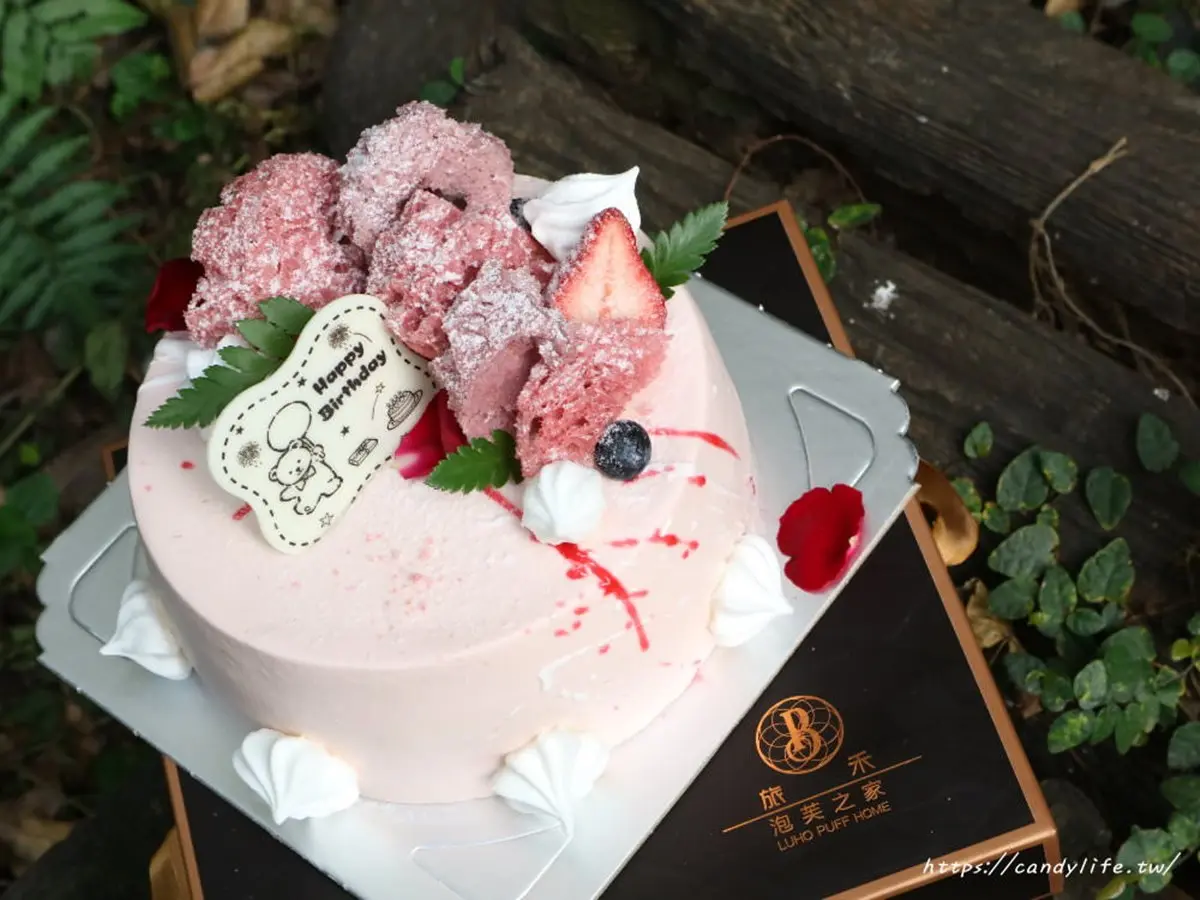 每口都爆漿！超邪惡「芋泥包」吃得到滿滿卡士達，酥脆菠蘿泡芙１顆15元也必買