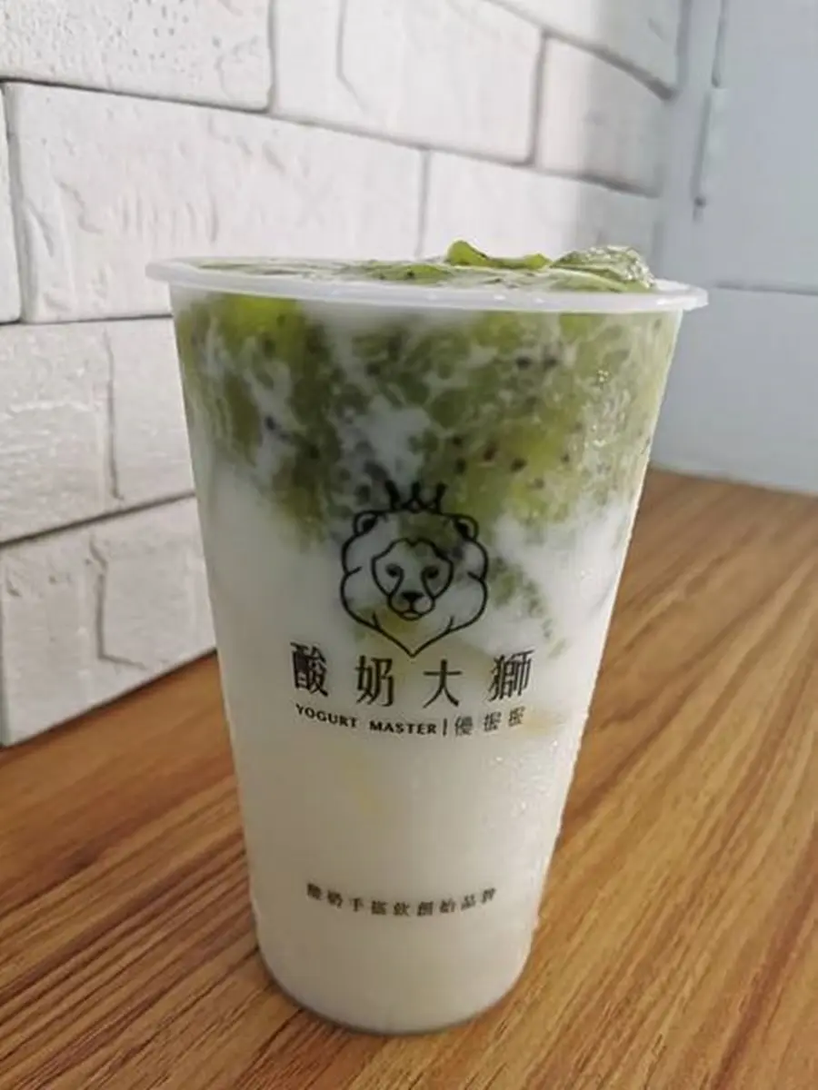 廈門紅回台灣！彰化人氣「酸奶」連男生也愛，先喝葡萄柚握握、甜橙奶蓋