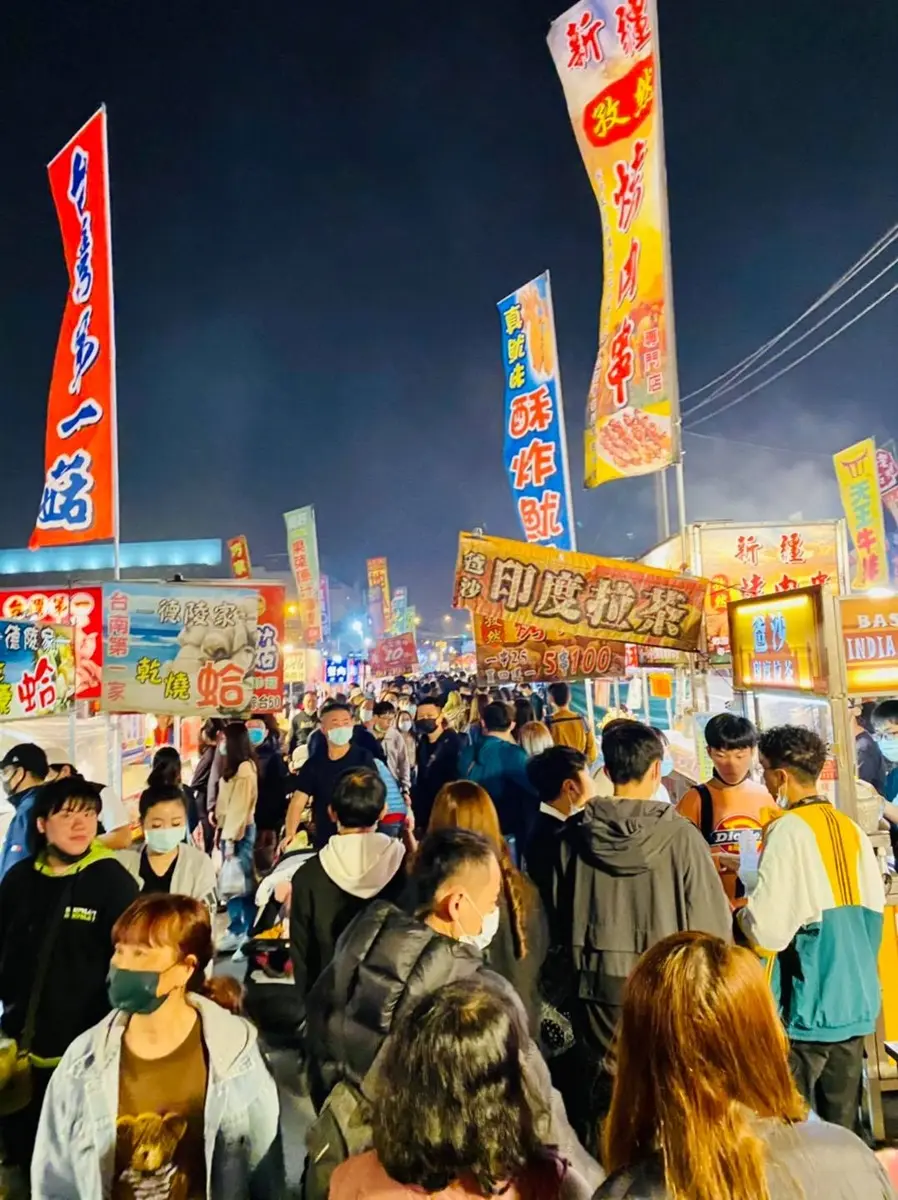 「大大武花大武花」重新洗牌！台南最新「大旺夜市」這時開幕，千坪貨櫃市集打卡必拍