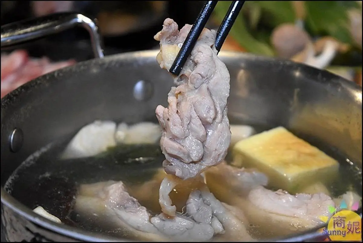 單身也能嗑!台中3家吃到飽個人鍋:迴轉餐檯、超澎派自助吧、超過20樣小農蔬食 單身也能嗑!台中3家吃到飽個人鍋:迴轉餐檯、超澎派自助吧、超過20樣小農蔬食
