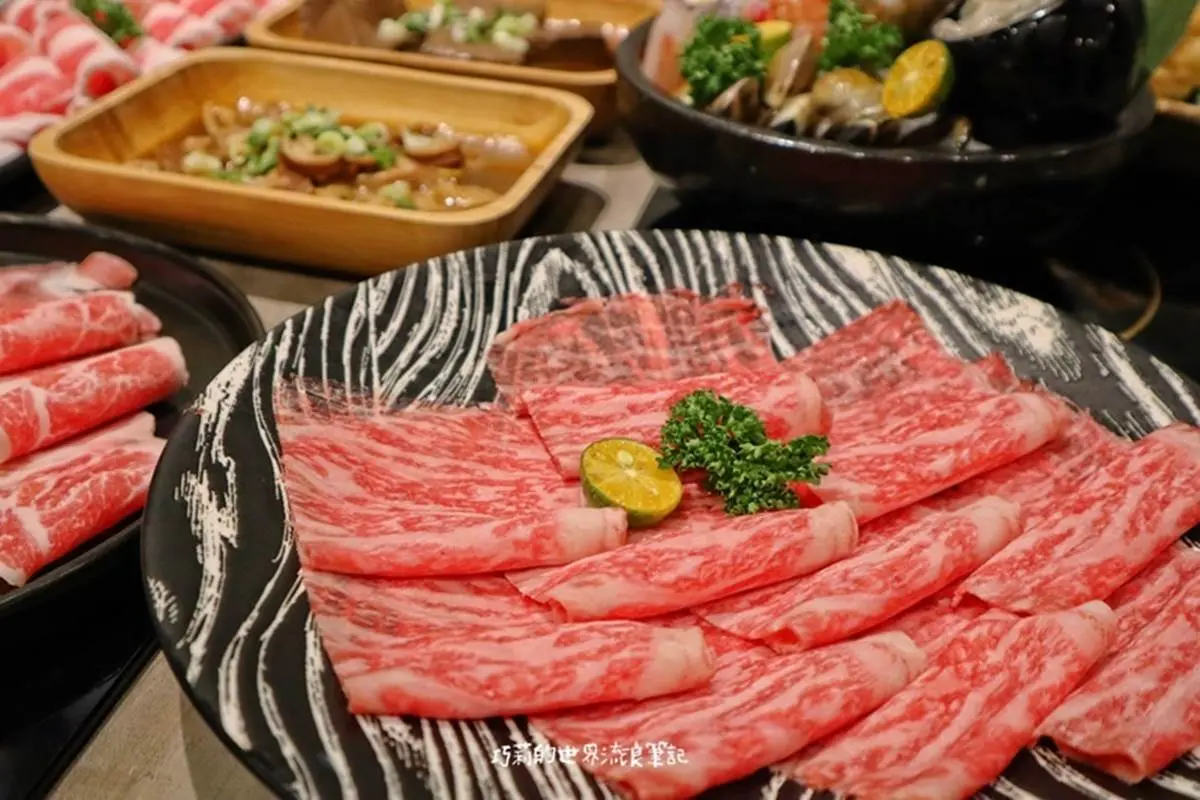 單身也能嗑!台中3家吃到飽個人鍋:迴轉餐檯、超澎派自助吧、超過20樣小農蔬食 單身也能嗑!台中3家吃到飽個人鍋:迴轉餐檯、超澎派自助吧、超過20樣小農蔬食