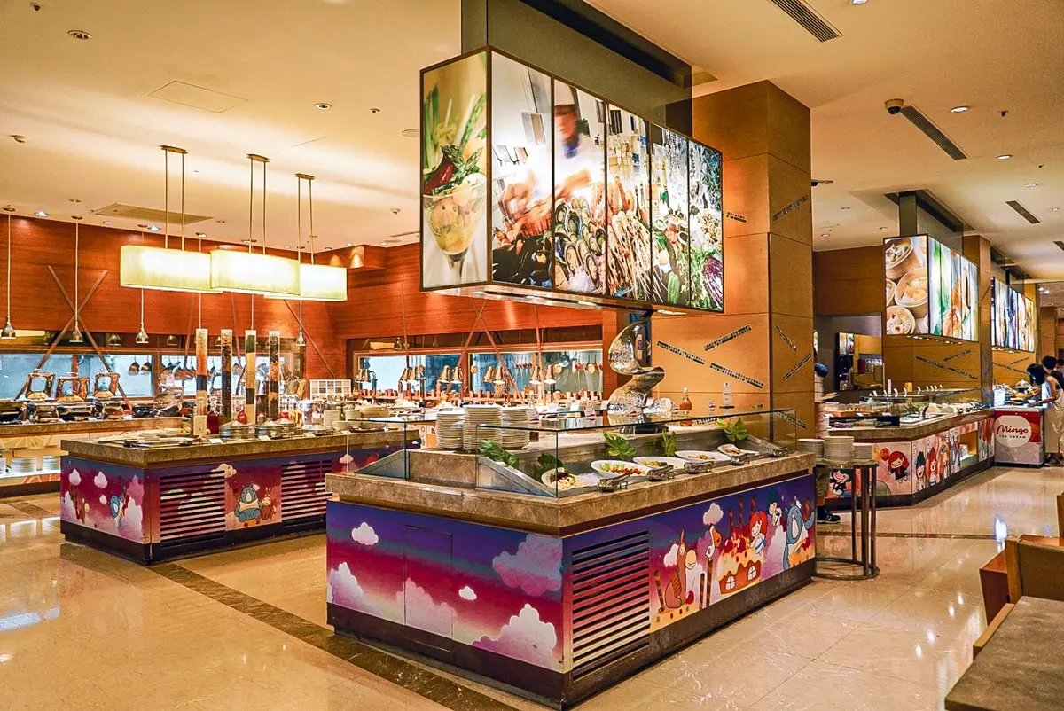 水族館、摩天輪飯店「買一晚送一晚」!最低1400元爽住、穿紫色「近半價」吃到飽 水族館、摩天輪飯店「買一晚送一晚」!最低1400元爽住、穿紫色「近半價」吃到飽