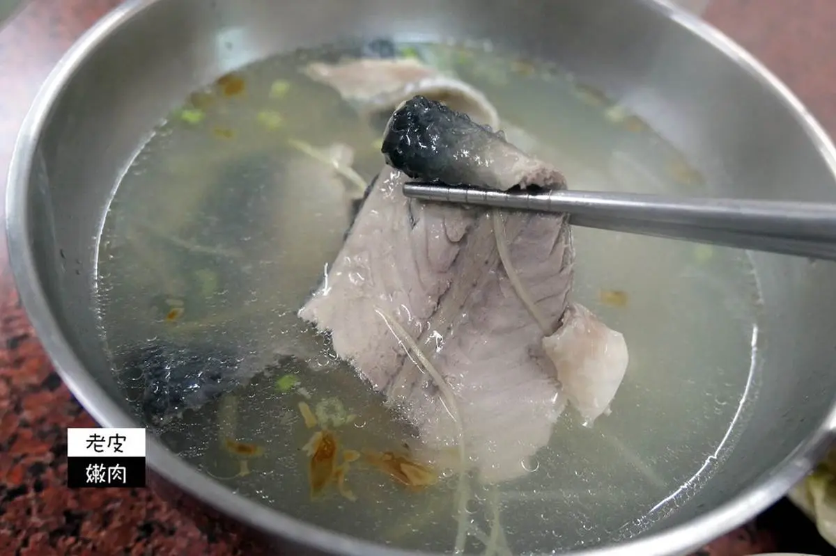 在地人帶路才吃得到！桃園5家無招牌美食：整隻蝦蒸餃、鐵皮屋烤香腸、私房熱炒店