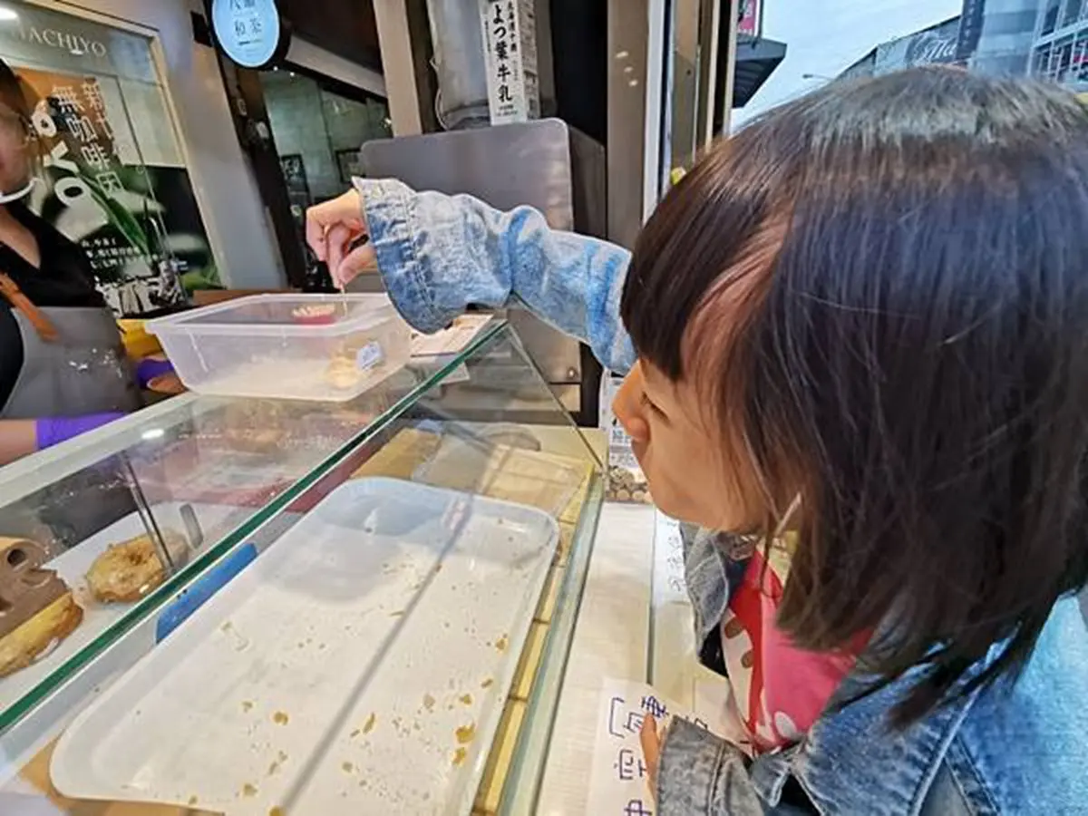 螞蟻人瘋了!台中邪惡系甜甜圈有整塊Oreo,北海道生乳製作口感宛如生吐司 螞蟻人瘋了!台中邪惡系甜甜圈有整塊Oreo,北海道生乳製作口感宛如生吐司