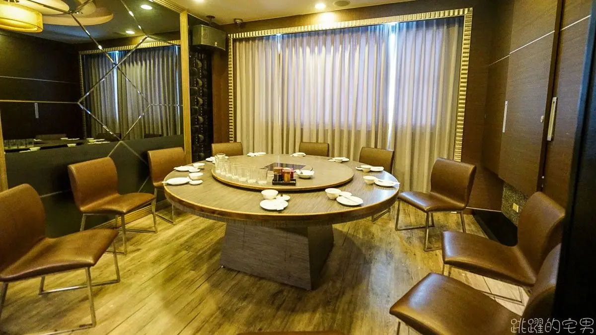 台東超有哏水產餐廳!2樓爽嗑「海豬腳」、牛蒡三角骨,1樓買-50度急凍海鮮 台東超有哏水產餐廳!2樓爽嗑「海豬腳」、牛蒡三角骨,1樓買-50度急凍海鮮