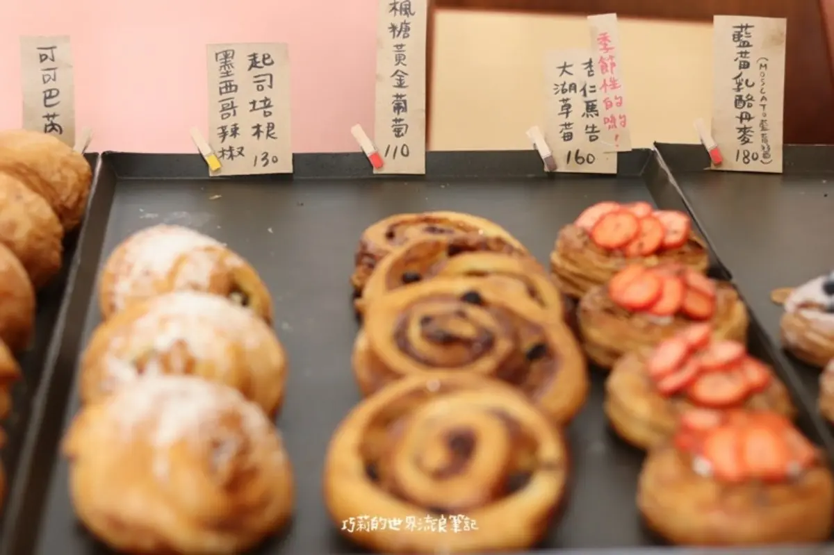 草莓季最後衝一波！台中4家好吃好拍甜點：20顆草莓寶盒、馬告香可頌、草莓花冠蛋糕