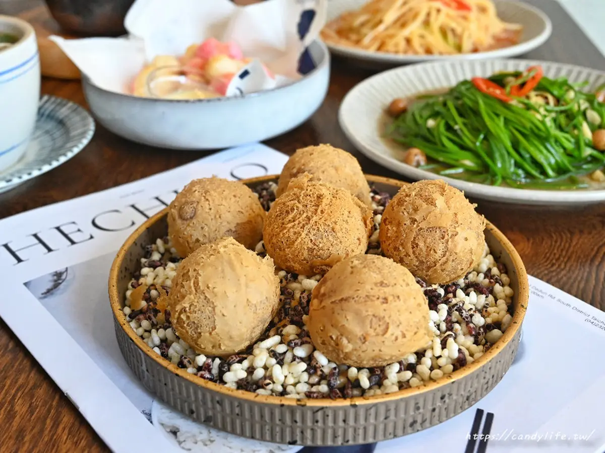 這畫面太誘人！台中5家爆餡芋頭甜點：排隊芋泥可頌、流沙炸芋球、3大球芋泥餐包