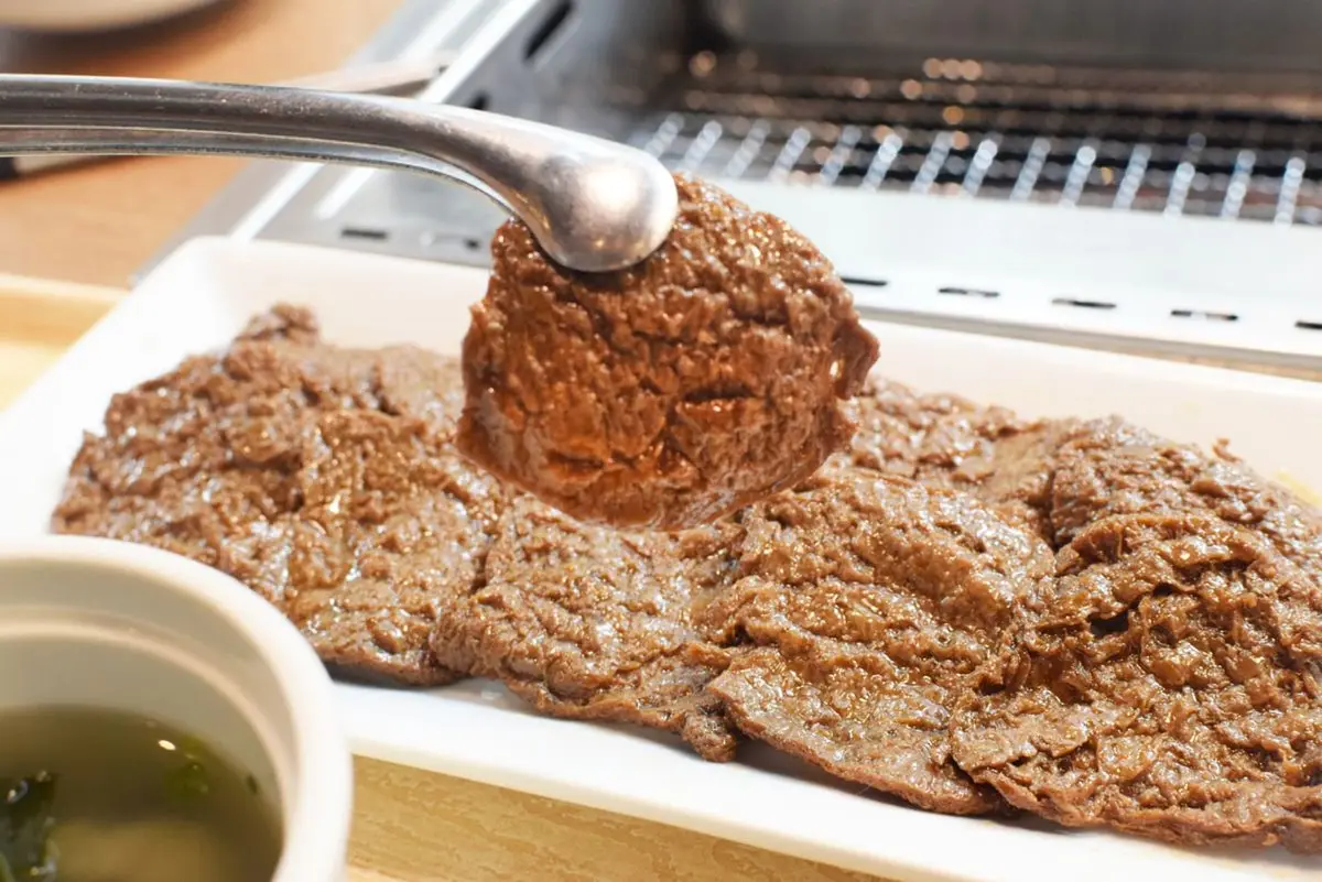銅板價就能吃！人氣燒肉LIKE全台獨賣「未來肉」，連續50天吃肉只要90元