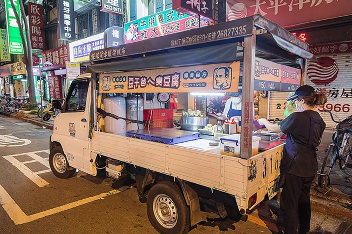 萬惡消夜文！新北老字號臭豆腐部落客推這4攤，神祕第3家連Google maps都搜不到