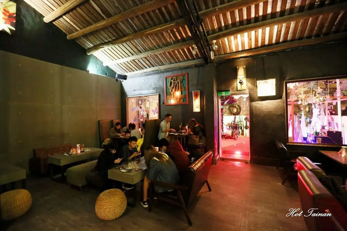 1秒飛日、泰!台南異國料理部落客激推這4家,第三家燒肉店還能打卡固力果跑跑人 1秒飛日、泰!台南異國料理部落客激推這4家,第三家燒肉店還能打卡固力果跑跑人
