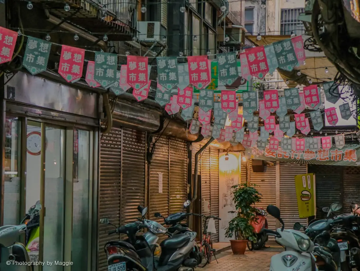 穿越之旅！基隆文青一條街5祕店：加馬露醬刈堡、70年老屋酒吧、迷你日式茶屋