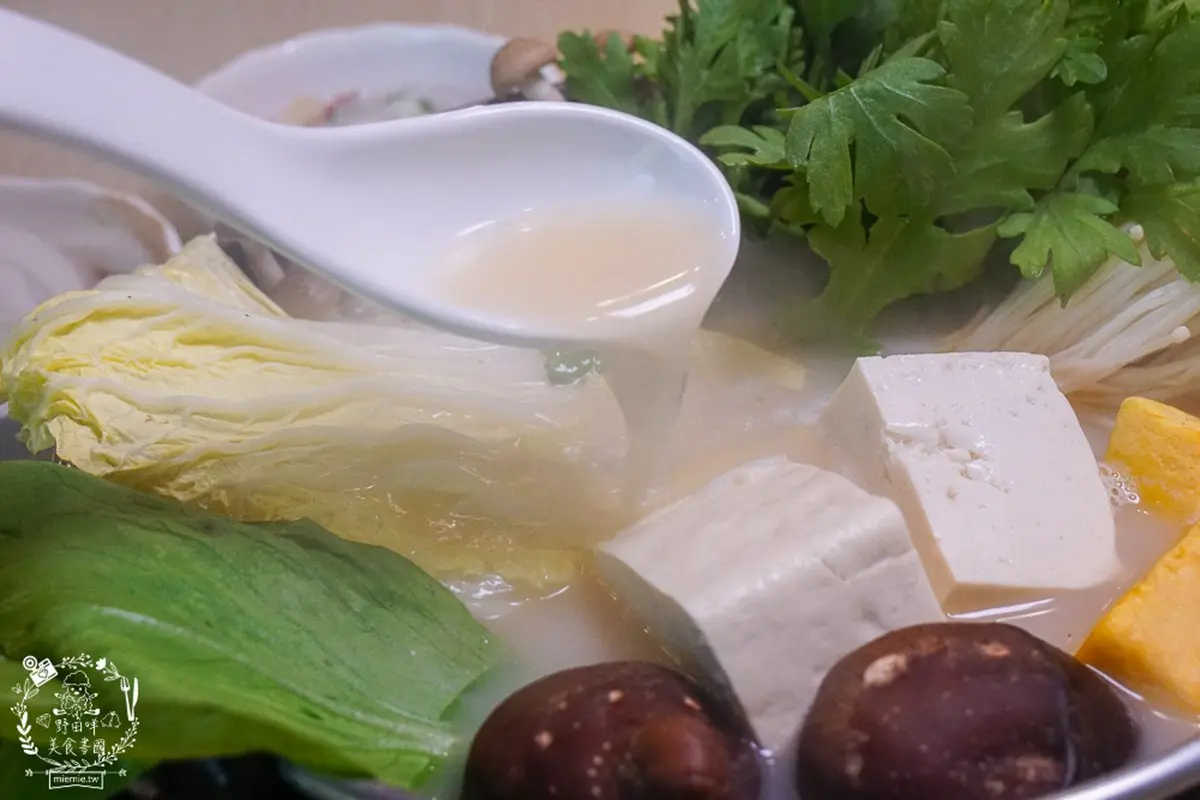 超佛心!高雄個人鍋吃到飽最低只要399元,免服務費、5種湯底還有現切Choice牛 超佛心!高雄個人鍋吃到飽最低只要399元,免服務費、5種湯底還有現切Choice牛