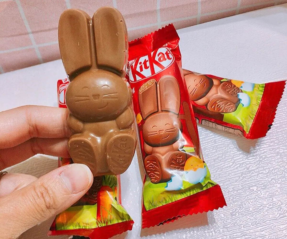 怎麼可以吃兔兔！KitKat復活節限定「小兔兔巧克力」，牛奶巧克力＋堅果太誘人