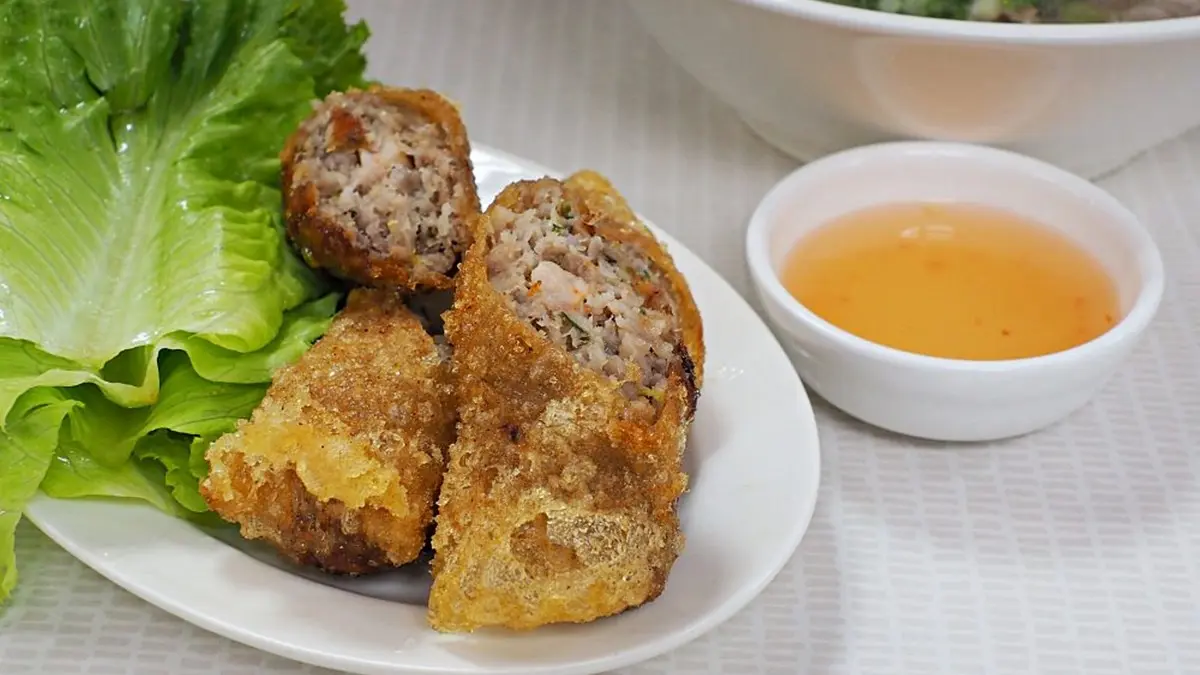 部落客大推！士東市場５家必吃：祖傳雙醬麵、限量牛肉河粉、明星也愛眷村菜