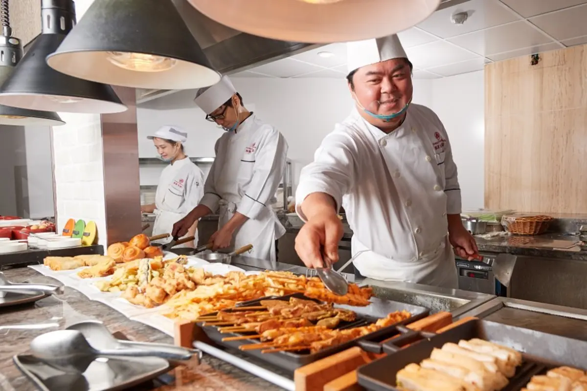 32家飯店「4月超狂好康」!全台買1晚送1晚,這兩種人免費住飯店、免費吃到飽 32家飯店「4月超狂好康」!全台買1晚送1晚,這兩種人免費住飯店、免費吃到飽
