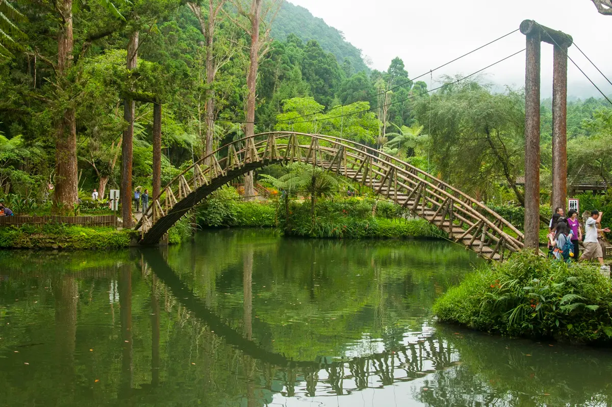 全台旅宿「買1晚送1晚」!每人每晚不到千元,還有2.7折爽拍網美泳池、半價吃到飽 全台旅宿「買1晚送1晚」!每人每晚不到千元,還有2.7折爽拍網美泳池、半價吃到飽