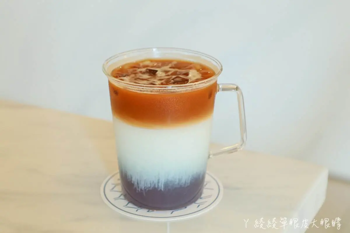 IG必拍！新竹７家網美系甜點店：露天泳池享Q萌鬆餅、花窗老宅吃７層戚風小山丘