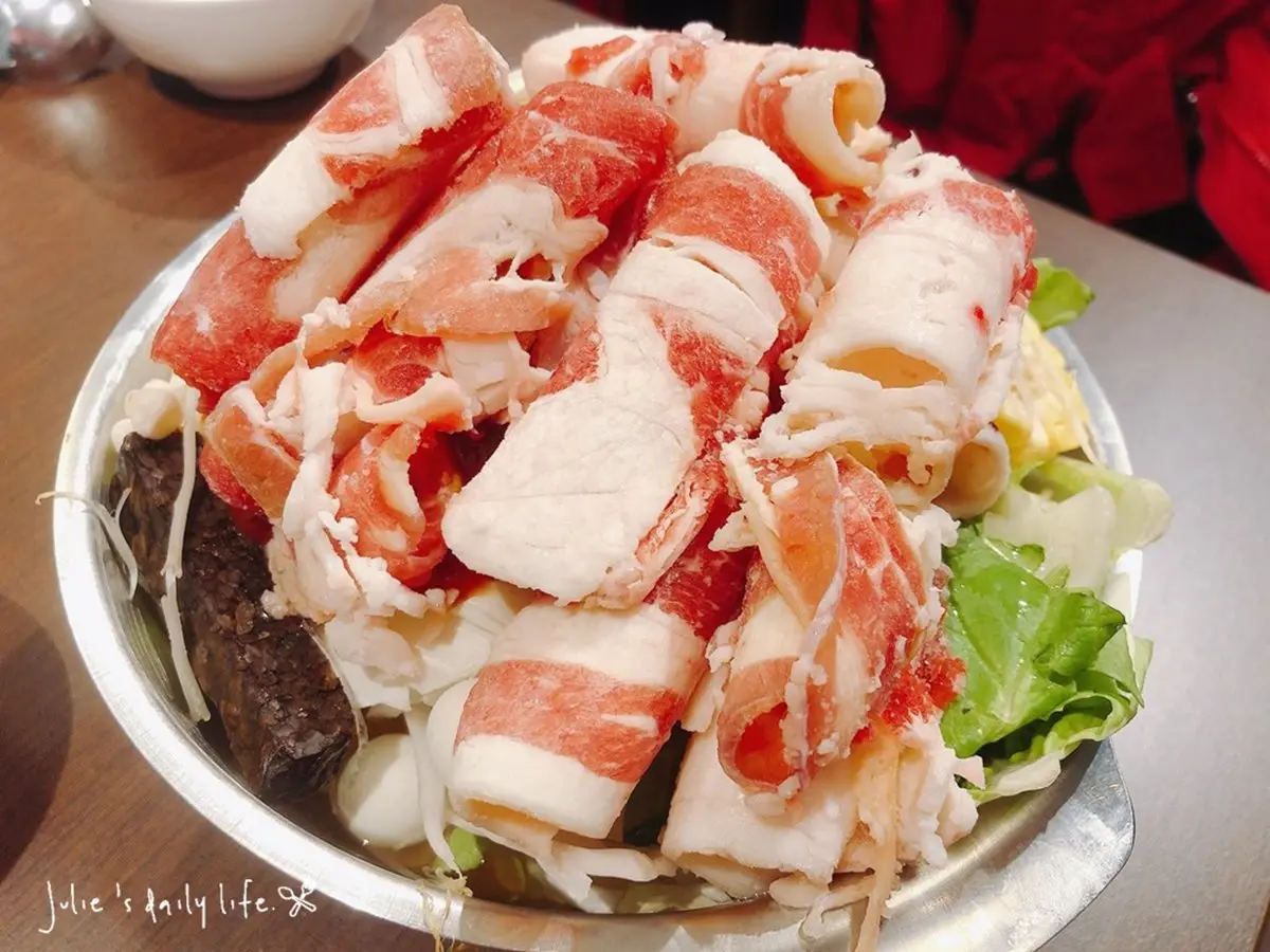 【本月推薦】12家超有哏新開店：３倍體牡蠣、彩色水餃、塔香皮蛋蘿蔔糕