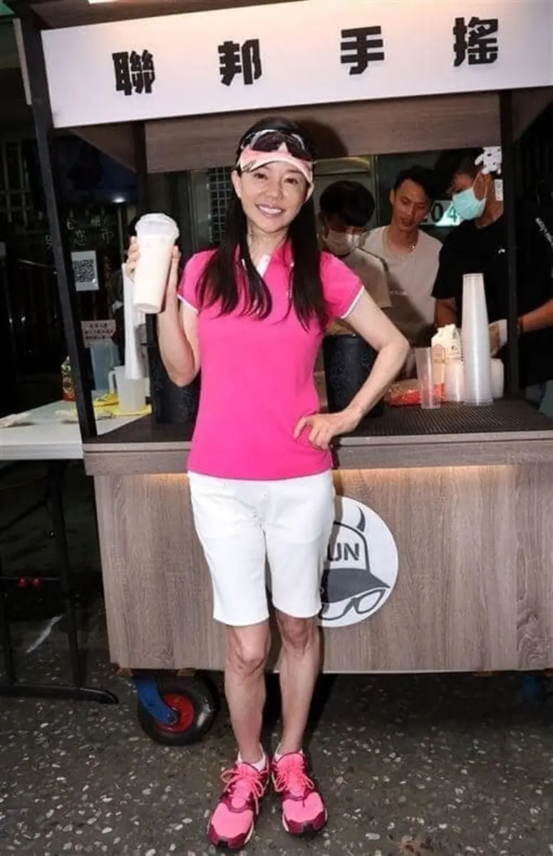 孫安佐輸了！館長陳之漢「首家飲料店」台南開幕，挑戰「完全不加糖」將會開４家店可喝