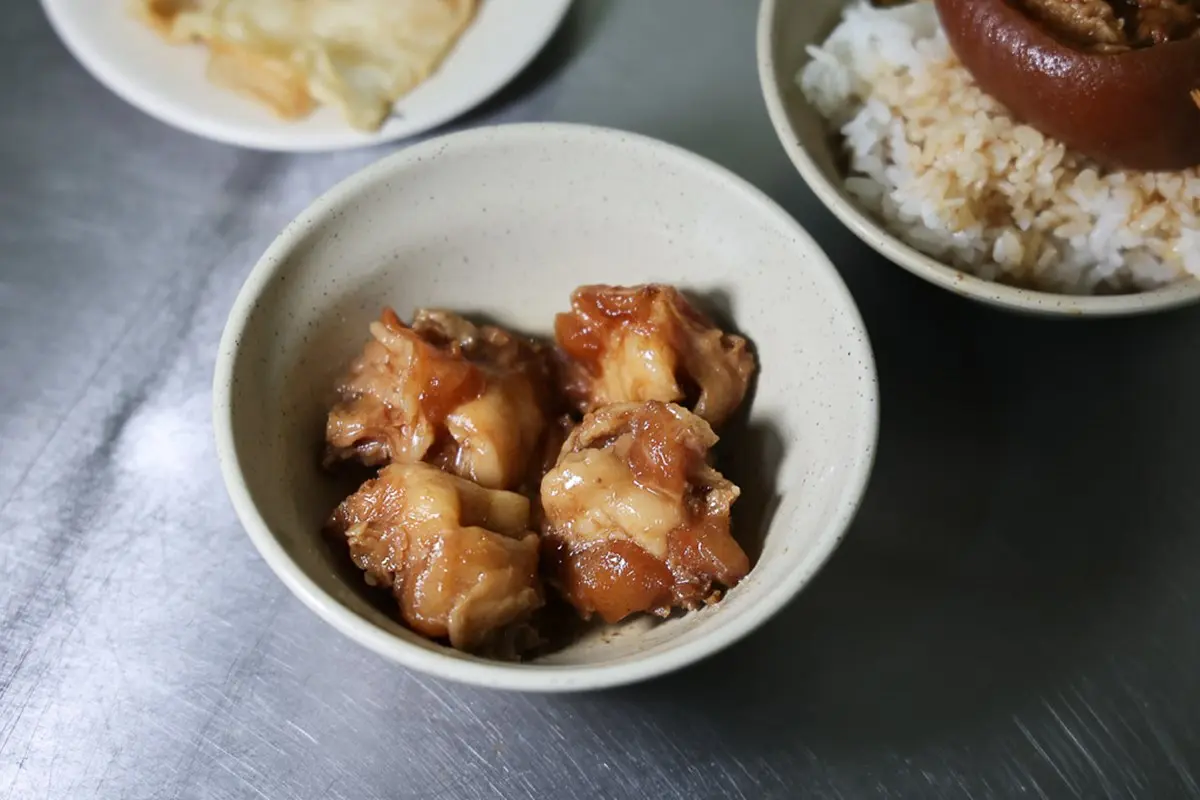 網傳「爌肉壽司」是這家!加碼3間彰化人必排爌肉飯:在地早餐、飄香40年、消夜人氣王 網傳「爌肉壽司」是這家!加碼3間彰化人必排爌肉飯:在地早餐、飄香40年、消夜人氣王