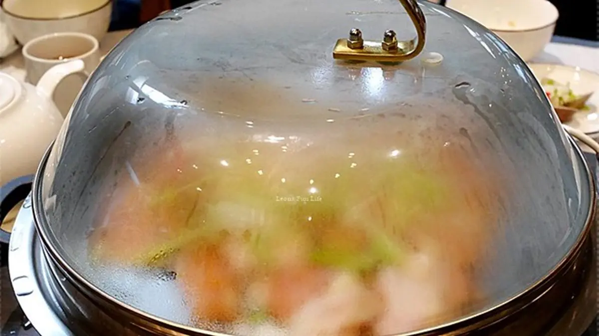 中捷美食全攻略！「水安宮站→豐樂公園站」16家：活龍蝦粥、滿料麵線、鰻魚桶飯