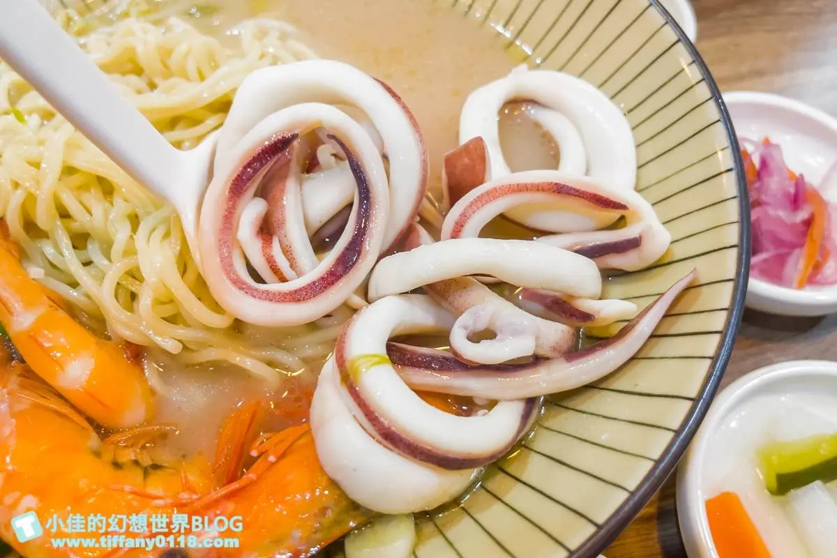 超有哏!新北6家特殊口味拉麵:義式青醬湯、A5和牛貢丸、酒香焦蒜雞 超有哏!新北6家特殊口味拉麵:義式青醬湯、A5和牛貢丸、酒香焦蒜雞