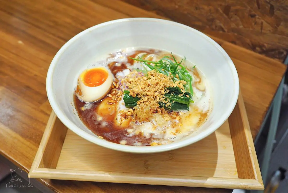 超有哏!新北6家特殊口味拉麵:義式青醬湯、A5和牛貢丸、酒香焦蒜雞 超有哏!新北6家特殊口味拉麵:義式青醬湯、A5和牛貢丸、酒香焦蒜雞